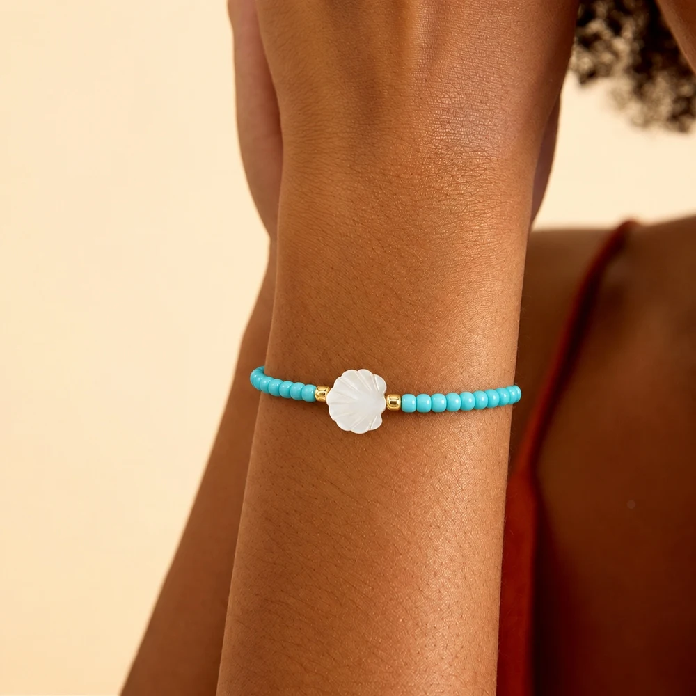 1pc Blue Beaded Shell Bracelet with White Seashell Charm 17.5cm Trendy Strand Bracelet for Women Ocean Design