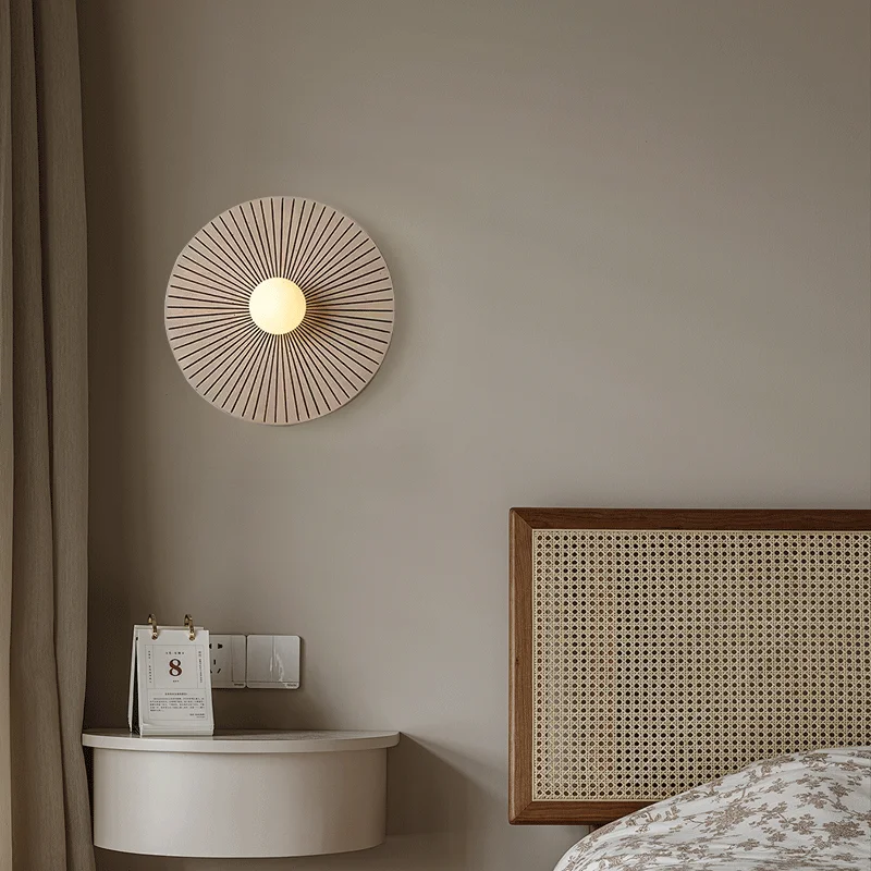 Ретро круглые настенные светильники из цельного дерева, современные прикроватные светильники для проживания в семье, винтажное светодиодное освещение, уникальное художественное украшение, настенные бра