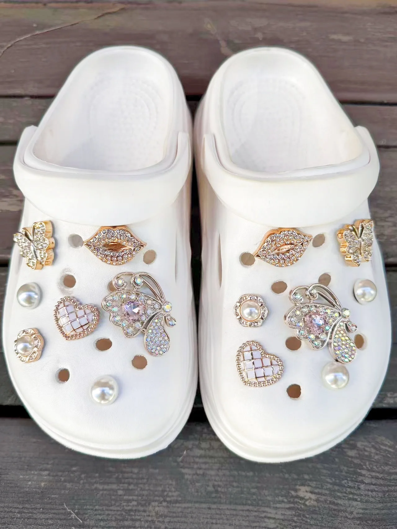14 pcs DIY shoe buckle accessories with golden lips, hearts, pink diamond butterflies and flowers, suitable for women's sandals
