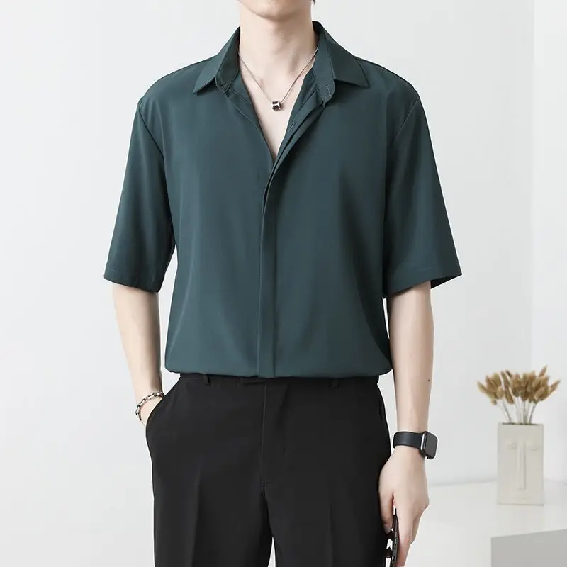 2024 New Summer High End Handsome Fashion Cool Style Flip Collar Buckle Casual Loose Oversize Ice Silk Solid Color Shirt for Men