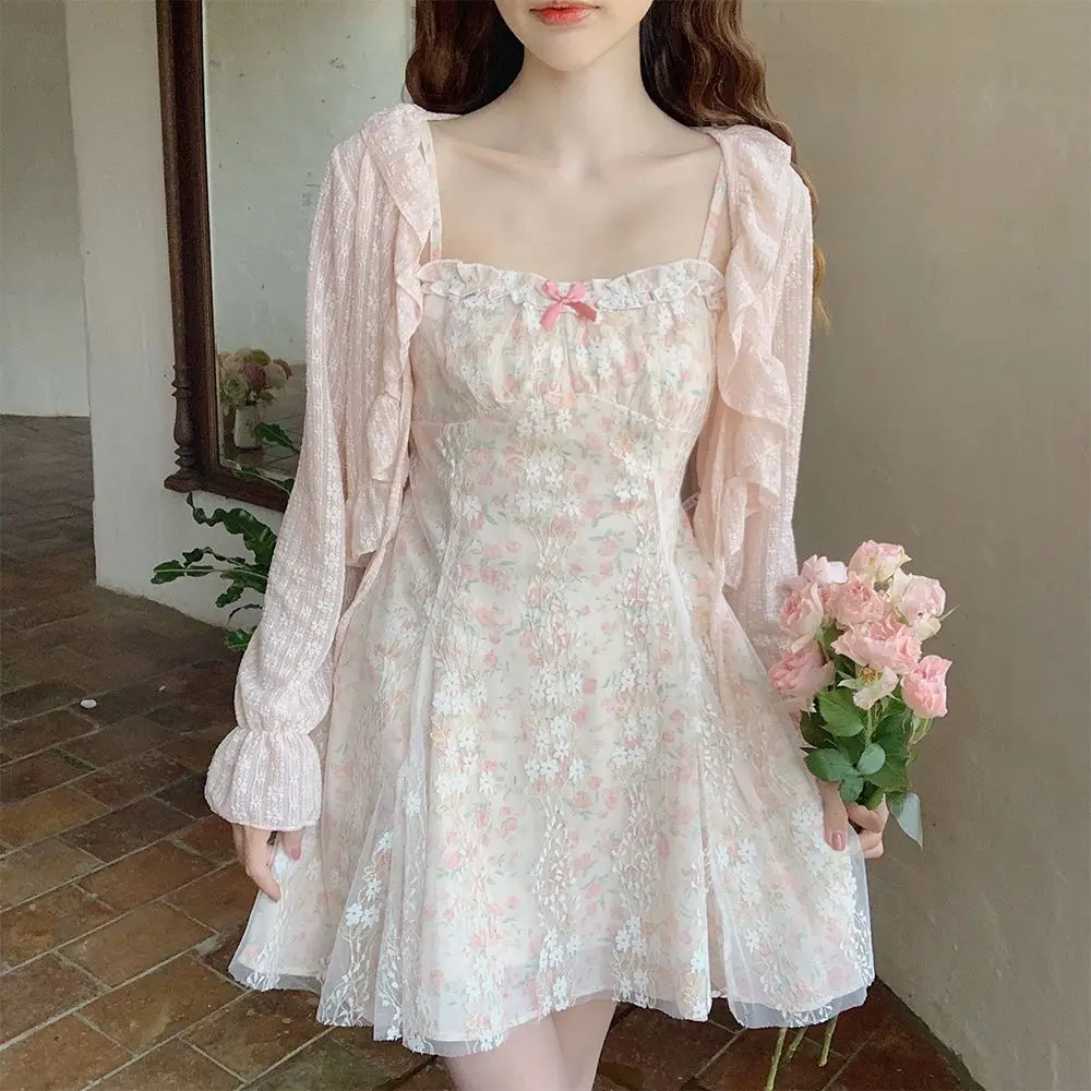 Słodka Koronkowa Sukienka Mini Bez Ramiączek w Kwiaty z Naszywkami, Letni Nowy Zestaw z Rozpinanym Kardiganem