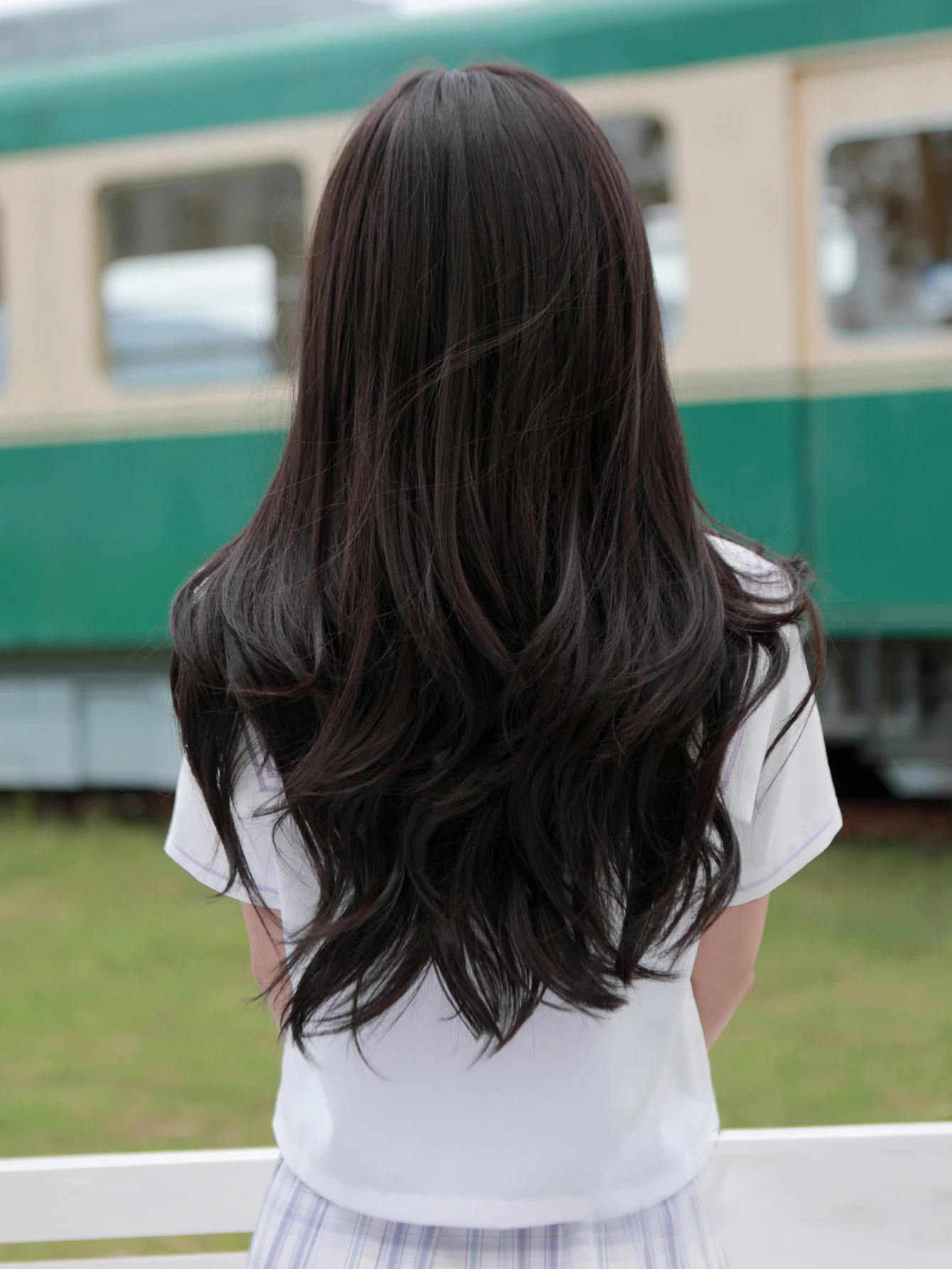 Perucas sintéticas com estrondo para mulheres, cabelo longo ondulado, peruca preta natural, cosplay de uso diário, resistente ao calor, muito fresco