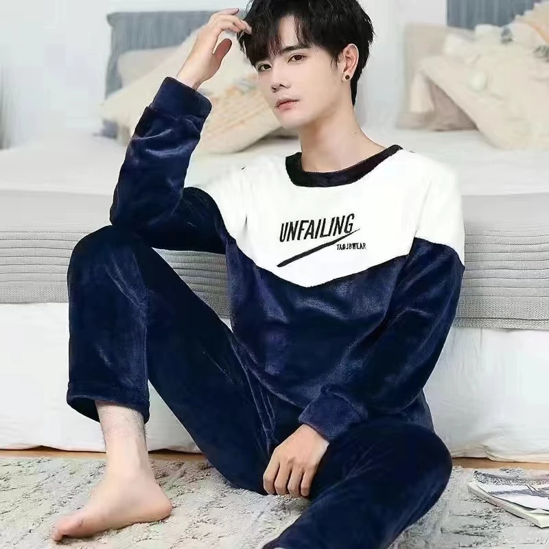 2024 New Coral Fleece Sleepwear for Man Thickening Round Neck Long Sleeve Man 2 Piece Outfit Set Fashion Printing Set for Man