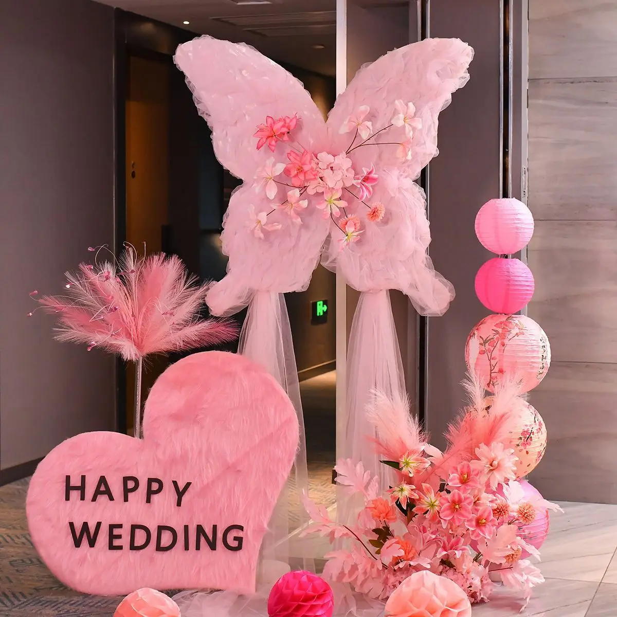 Dream yarn butterfly kt board floral decoration wedding room arrangement woman's engagement welcome wedding robe photobackground