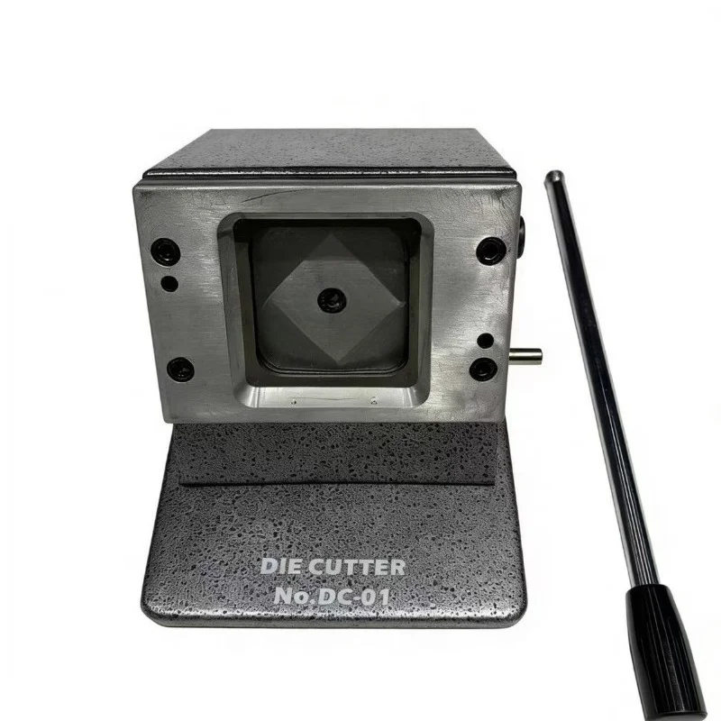 1pcs square metal paper cutter, badge badge pattern manual paper cutter 50 50MM