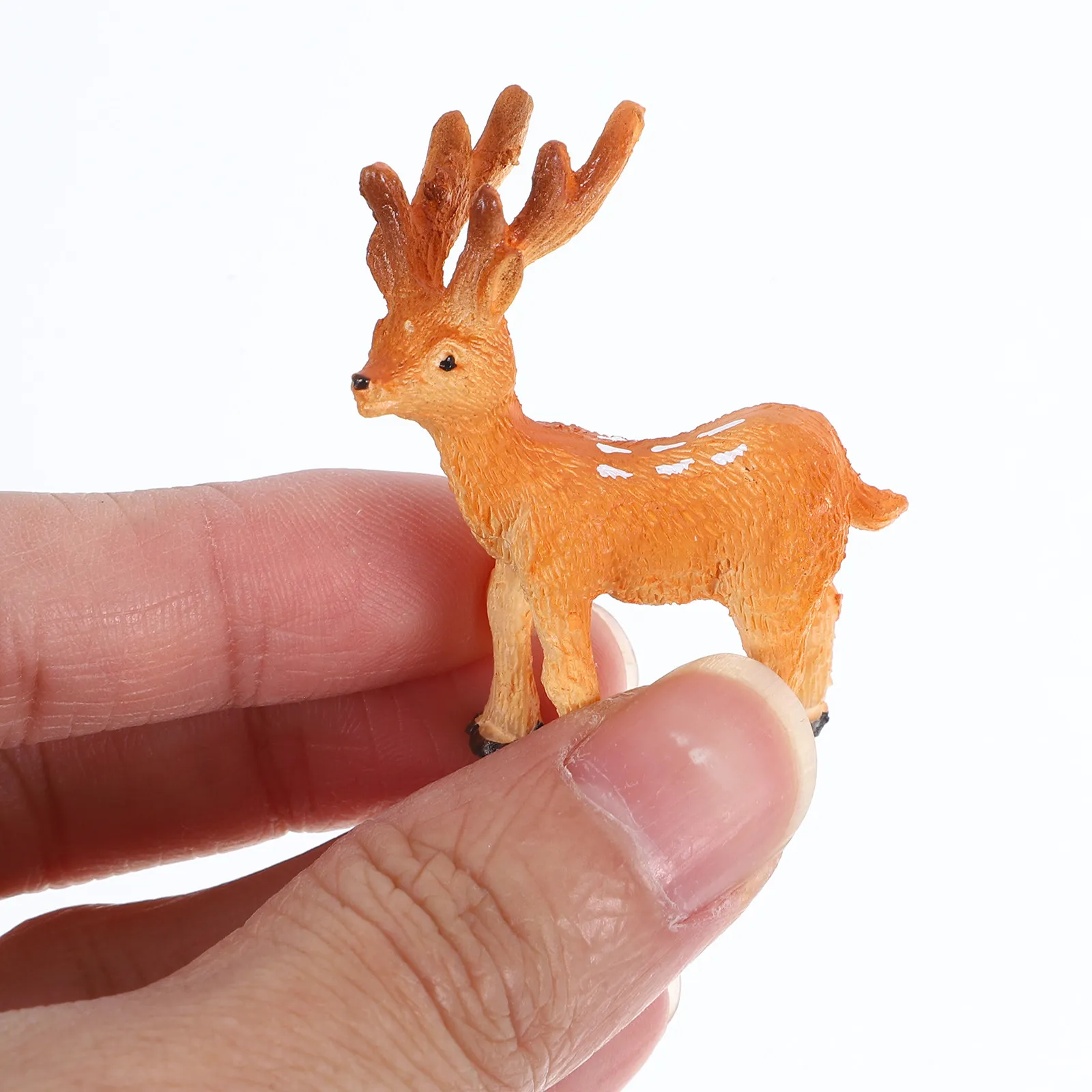 

Набор из 3 миниатюрных фигурок оленей из смолы для бонсай, микроландшафта, креативного декора для дома, сада, рабочего стола, маленькие украшения в виде оленей для сада