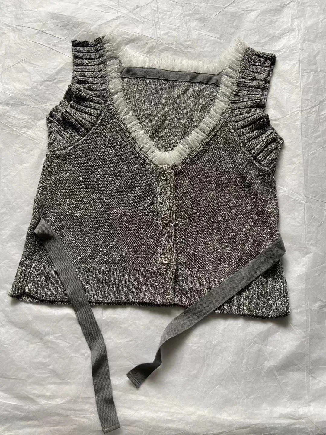 2024 Autumn/Winter New Women's Clothing Grey Lace Collar Linen Knitted Tank Top 0922