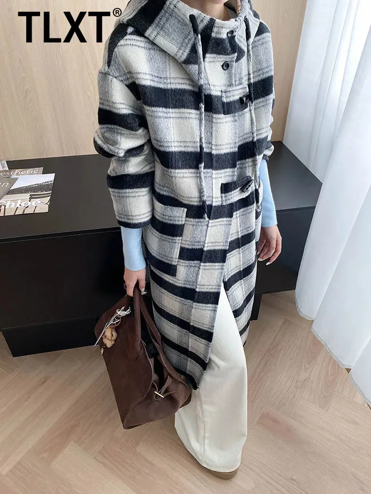 

TLXT fashion women's woolen coats Vintage Plaid long sleeve Horn Button Hooded Wool Double-Sided Coat female winter 2025 new