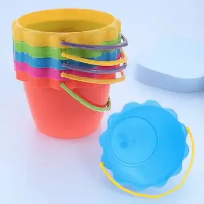 6-teiliger Strandeimer, bequemer Griff, Spielzeug, Mini-Kunststoffeimer, tragbares Spielzeug am Meer, buntes Zubehör