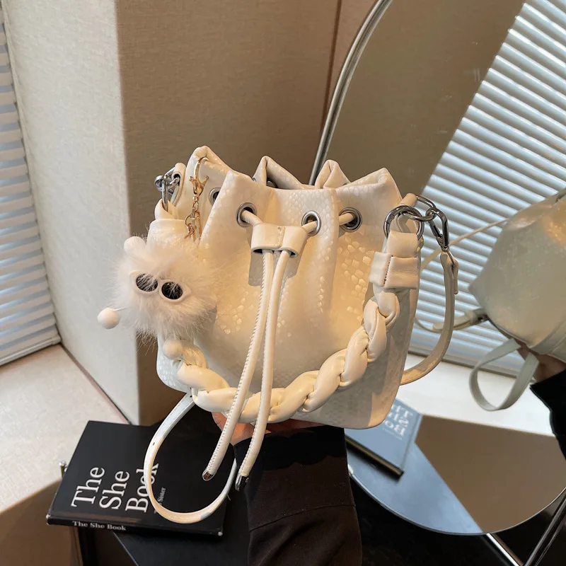 

2025 Новая весенняя складная сумка-ведро для ручной переноски - женская модная повседневная универсальная женская сумка через плечо высокого класса