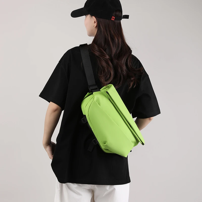 

2023 New Leisure Men Women Travel Party Small Shoulder Multi-function Nylon Casual Boys Chest Bags With Big Pockets Outdoors