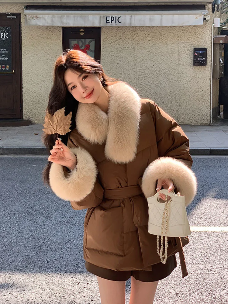 Lady Luxury Big Real Fox Fur Collar Down Coat with Belt Women Winter Fluffy White Duck Down Puffer Jacket