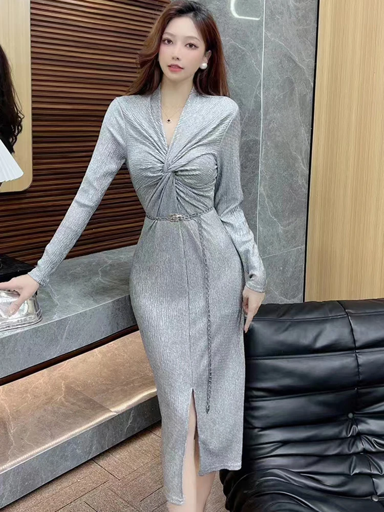 الخريف الشتاء الأسود مطوي Bodycon فستان بفتحة عنق على شكل v المرأة طويلة الأكمام سلسلة ضمادة فستان 2025 الكورية خمر فستان سهرة فاخر #6