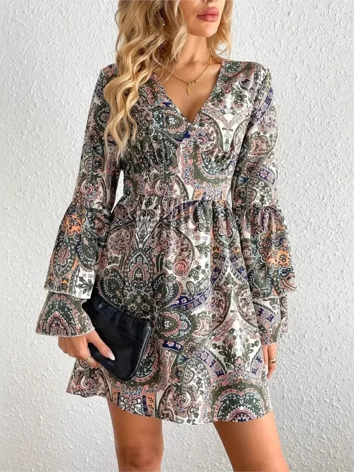Abito ampio con volant con stampa di moda per donna Abiti pullover casual con scollo a V a maniche lunghe Robe Femme Boho Holiday Abbigliamento da donna