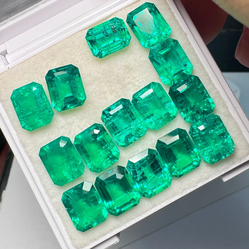 أعلى مختبر نمت كولومبيا الزمرد المائية الزمرد قطع اليد مع الشقوق الامتداد داخل شهادة قابلة للتحديد #4