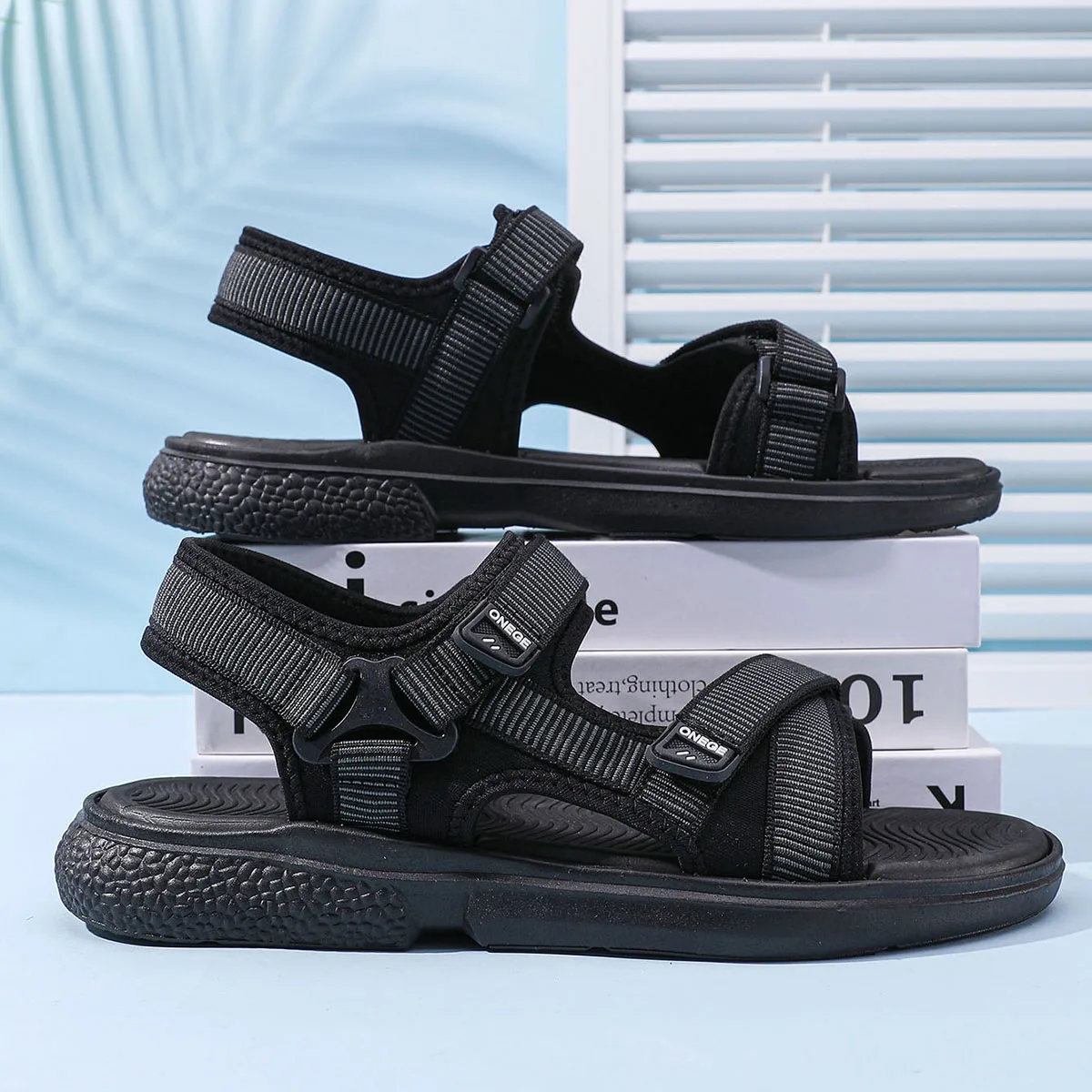 

Men Summer Sandals for Leisure Beach Sandals Male Summer Shoes Lightweight Outdoor Casual ShoesSandals Outdoor Wadable Open Toe