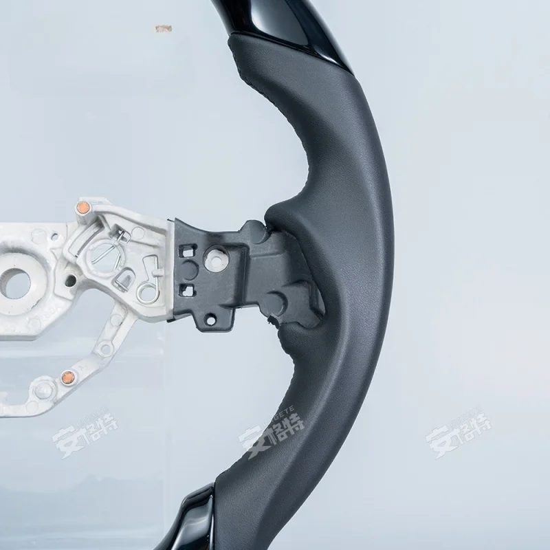 

For Nissan Z 400Z NISMO (2023) Piano Paint Sport D-Type Steering Wheel (Modified Upgrade Part)