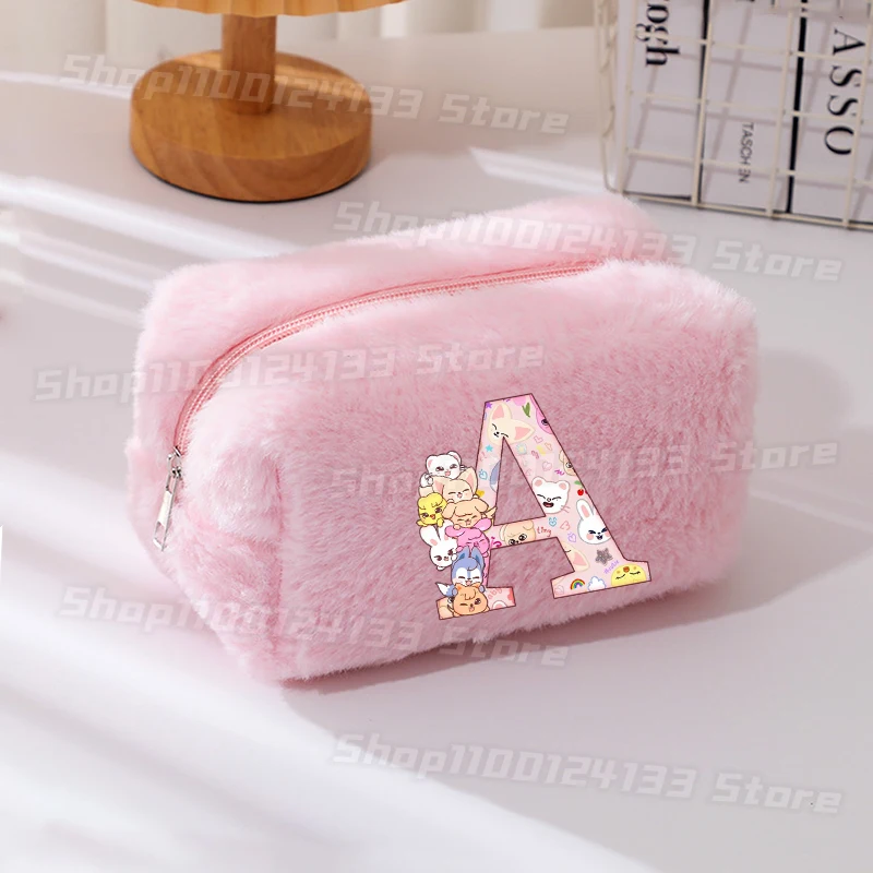 

Skzooo Girl Pink Plush Plushd Makeup Bag Stray Kids Cute Letters A-Z Anime Print Y2K Kawaii Woman Key Coin in Soft Cosmetic Case