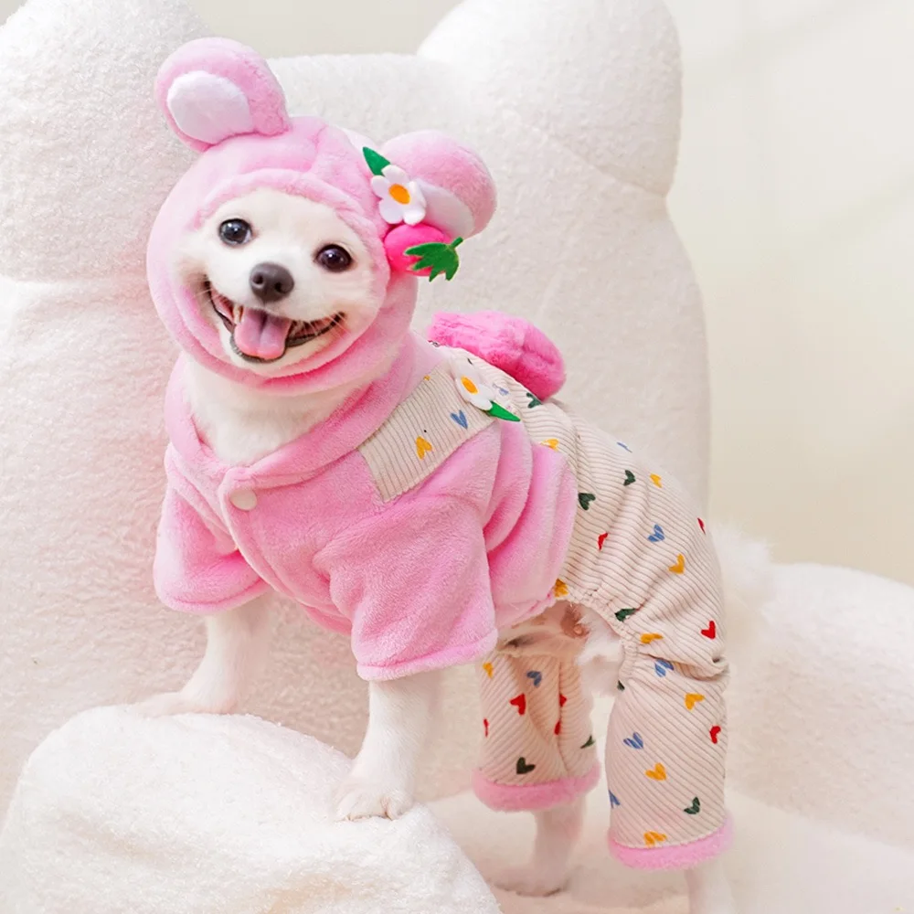 Costume da orso rosa Abbigliamento invernale per cani di piccola taglia Morbida flanella con stampa a cuore Tuta per gatti Traspirante a quattro gambe Abbigliamento maltese