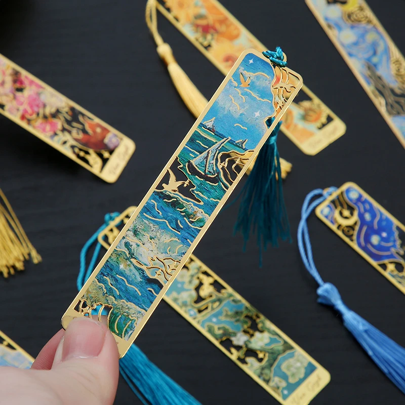 1 pc Retro Floral Painting Metal Bookmark Hollow Bronzing Bookmark With Tassel For Book Club Reader Writers Book Lovers Students