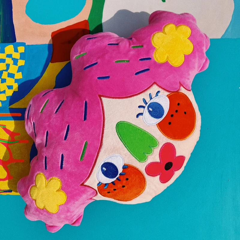 Nouveau Uodycoco roi Dudu fille oreiller Kawaii dessin animé en peluche oreiller pour salon canapé cadeau d'anniversaire en peluche jouet