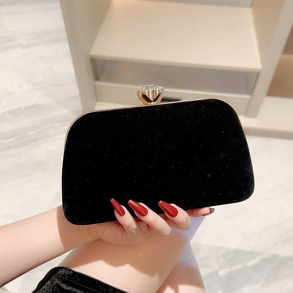 Women\'s Vintage Evening Bas Handbag Fashion Elegant Black Velvet Cluthces Socialite Dinner Prom Party Chain Shoulder Bag Purses