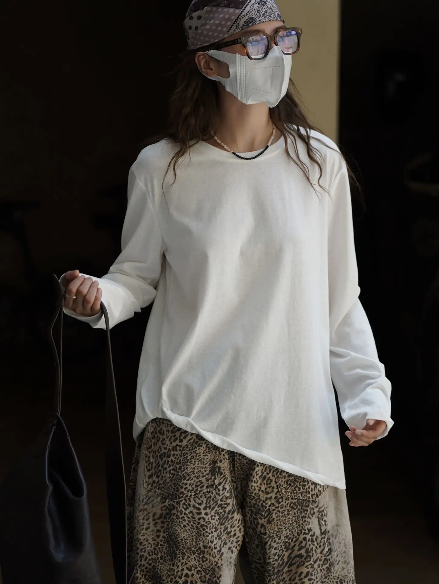 

Autumn new Korean style design with single-sided pleated long sleeved T-shirt, simple water shield color top for women