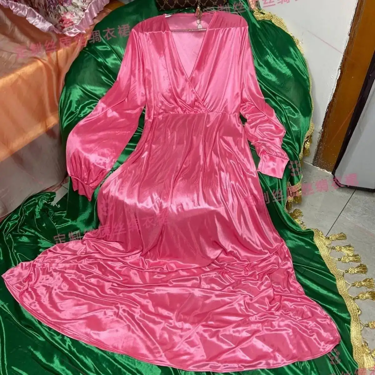 

Glossy Sexy Women Satin Maxi Dress V Neck Long Sleeve Loose Maxi Dress Plus Size Sleeping Robe