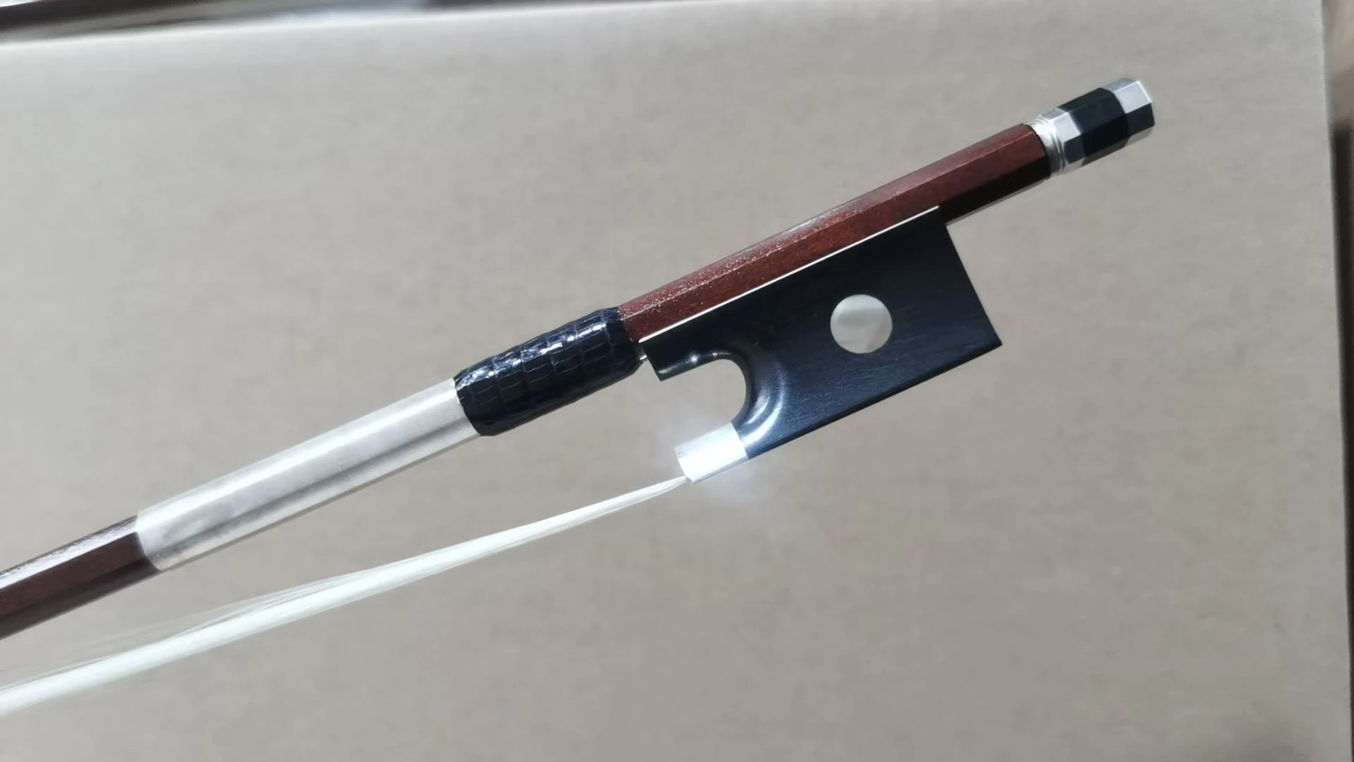 Top Grade Brazilian Wood Bow 4/4 Violin Bow