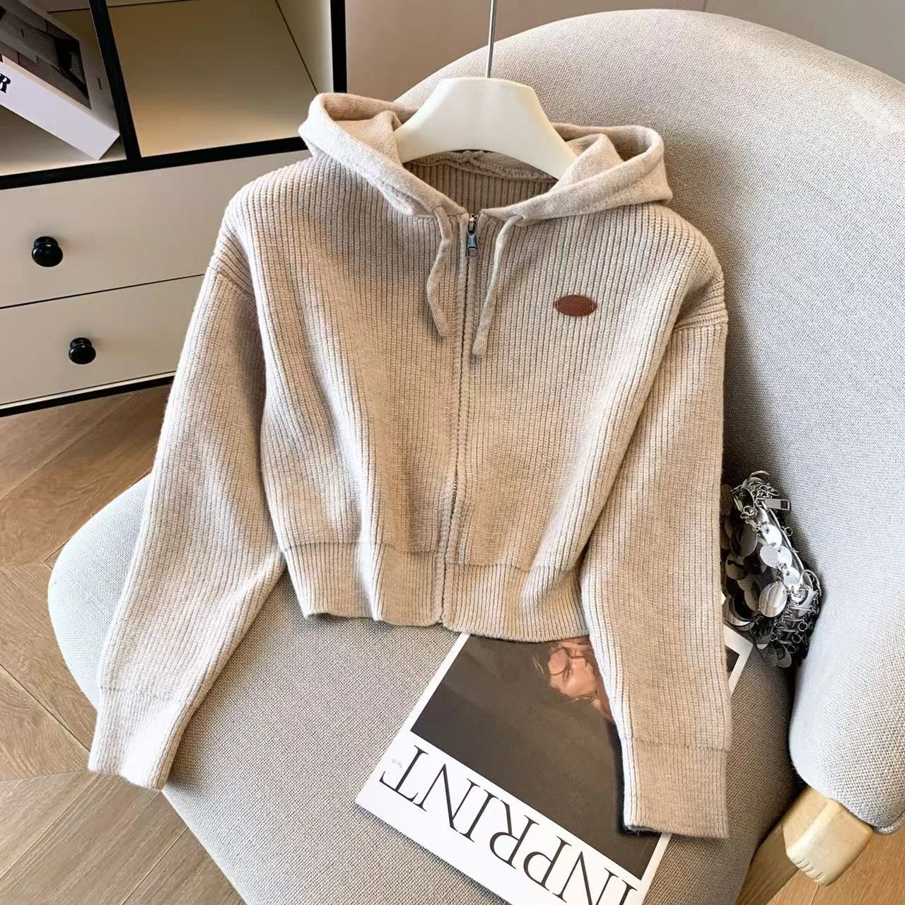 

Women's Oat Colored Hooded Sweatshirt Knitted Cardigan Spring Autumn Female Long Sleeved Knit Thin Coat Vintage Zipper Short Top