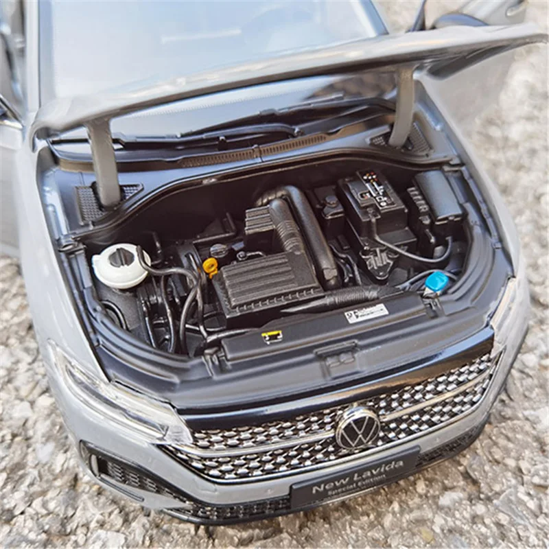 جديد 1:18 2023 VW Lavida Plus سبيكة سيارة نموذج دييكاست المركبات المعدنية نموذج سيارة محاكاة جمع ألعاب أطفال هدية الديكور