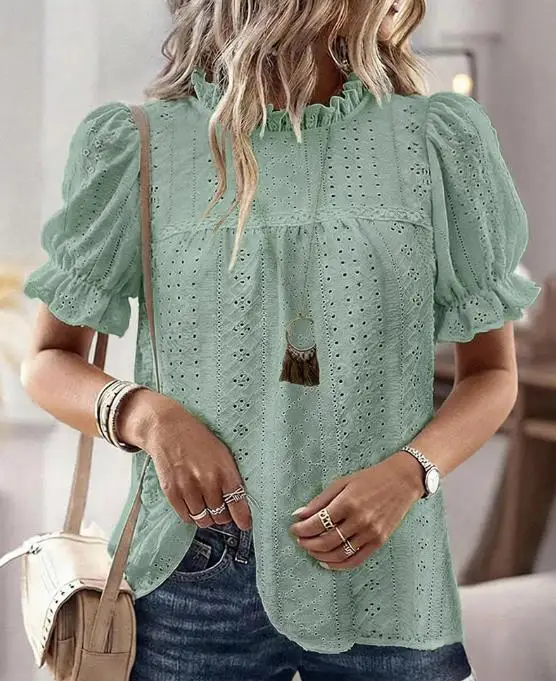 Elegante camicetta con maniche a sbuffo e colletto rialzato con orlo arricciato Top pullover ricamato scavato casual