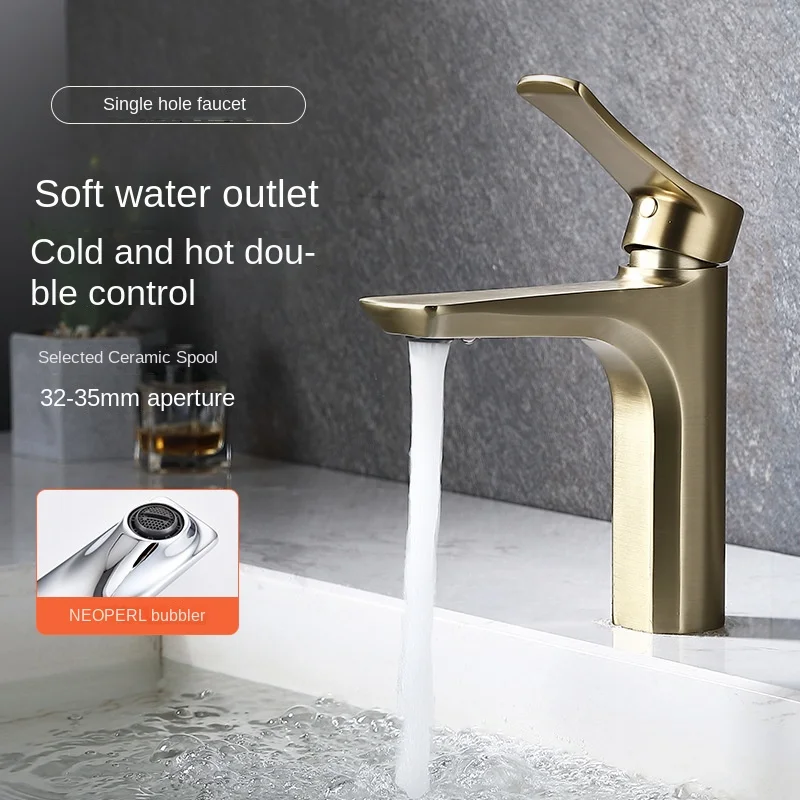 

Copper alloy hot and cold mixed water basin faucet, bathroom mouthwash basin, washbasin hot and cold faucet