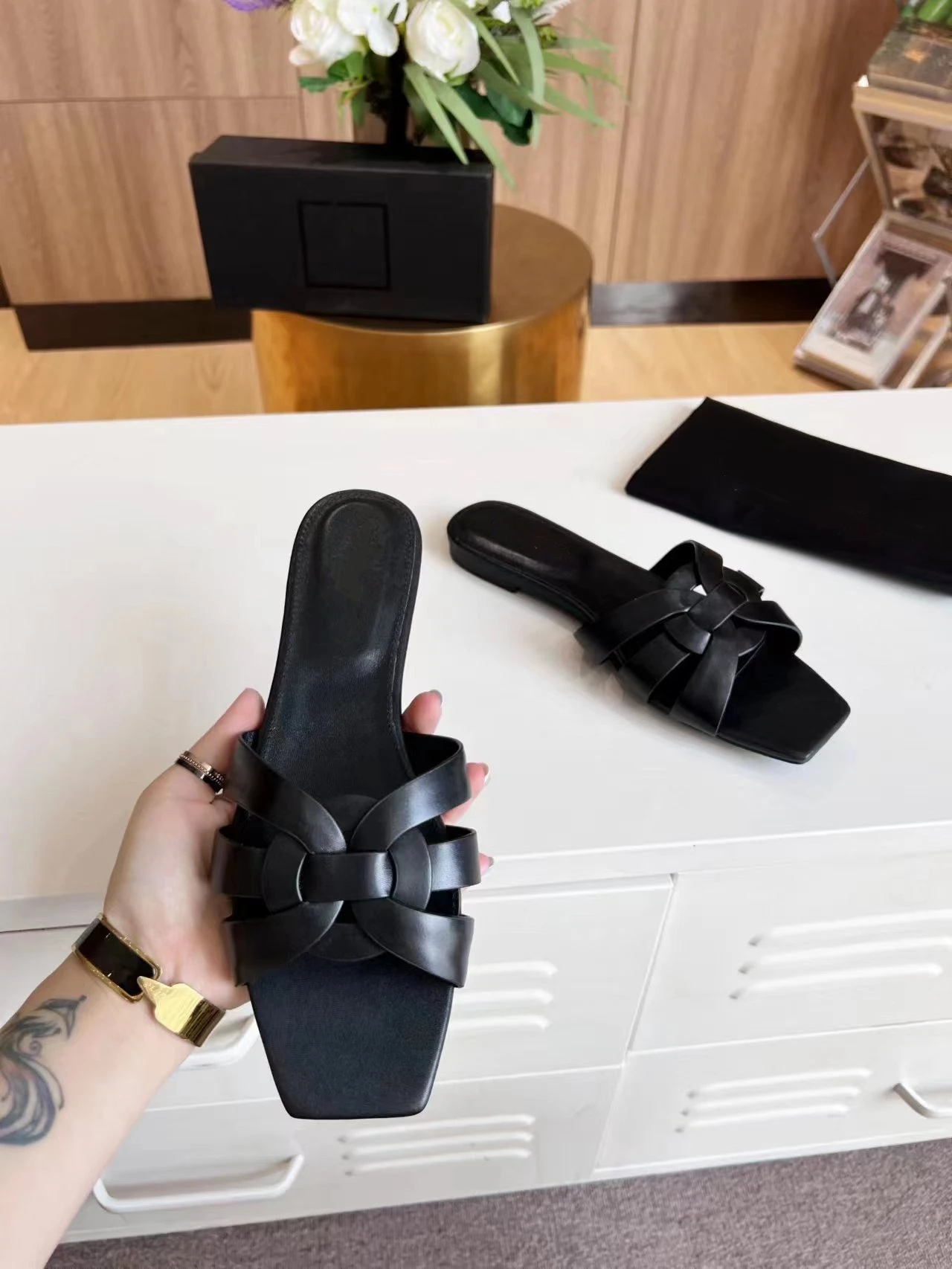 Pantoufles en cuir de luxe pour femmes, design de marque, chaussures de soirée élégantes, chaussures de plage, chaussures de maison, chaussures de