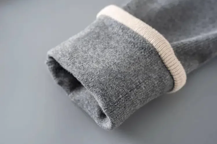 2026 Neue Herbst-Winter-Kinderleggings, Niedliche Kinderhosen mit Kirsch-Stickerei, Kinderhosen mit Fleece-Futter und Schlaghosen-Schnitt – Detail 5