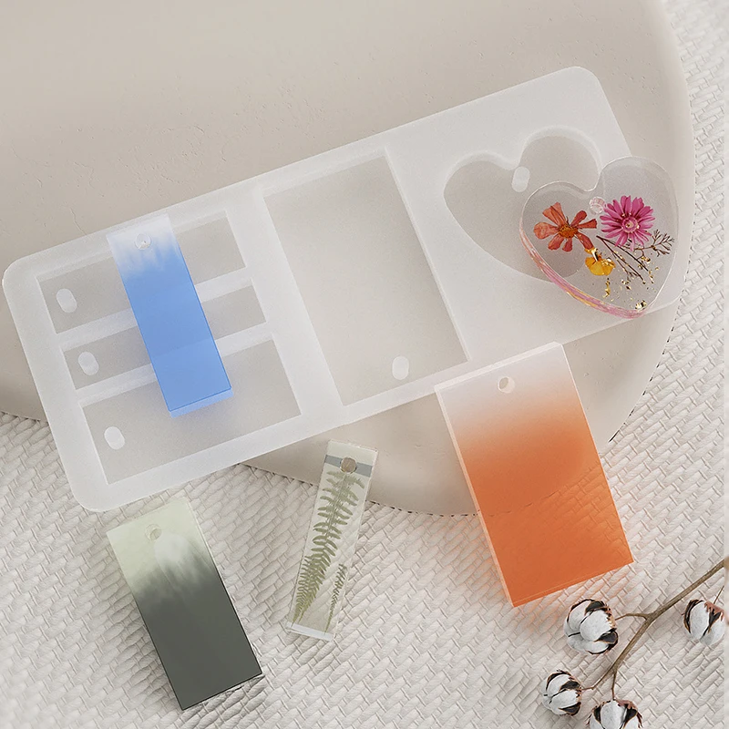 Sanded-Free Pendant with Hole Epoxy Resin Mold DIY Heart Cuboid Shape Jewelry Pendant Necklace Cute Key Chain Silicone Mold