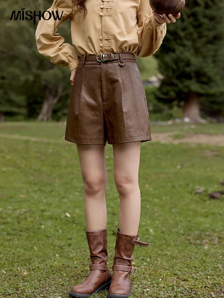 MISHOW High Waist PU Leather A-line Wide Leg Shorts for Women 2024 Autumn Versatile Slim Casual Short Pants with Belt MXD42K0730