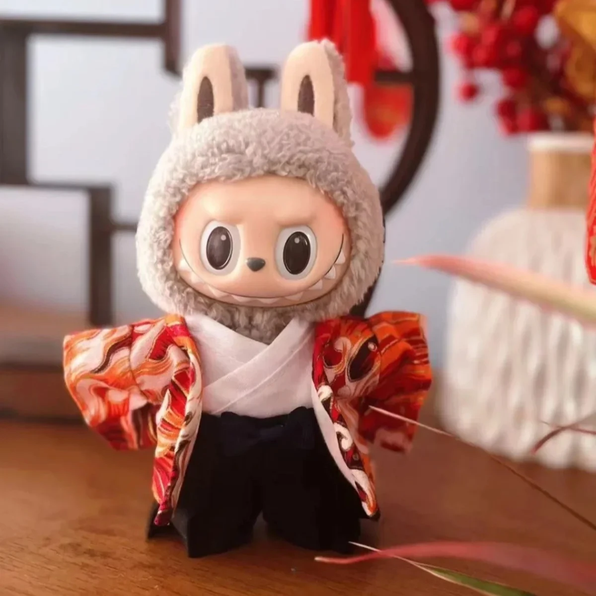 زي كيمونو لابوبو - تصميم زهر الكرز الرقيق للدمى مقاس 17 سم، زي ياباني تقليدي مع حزام، فستان كيمونو الدمية