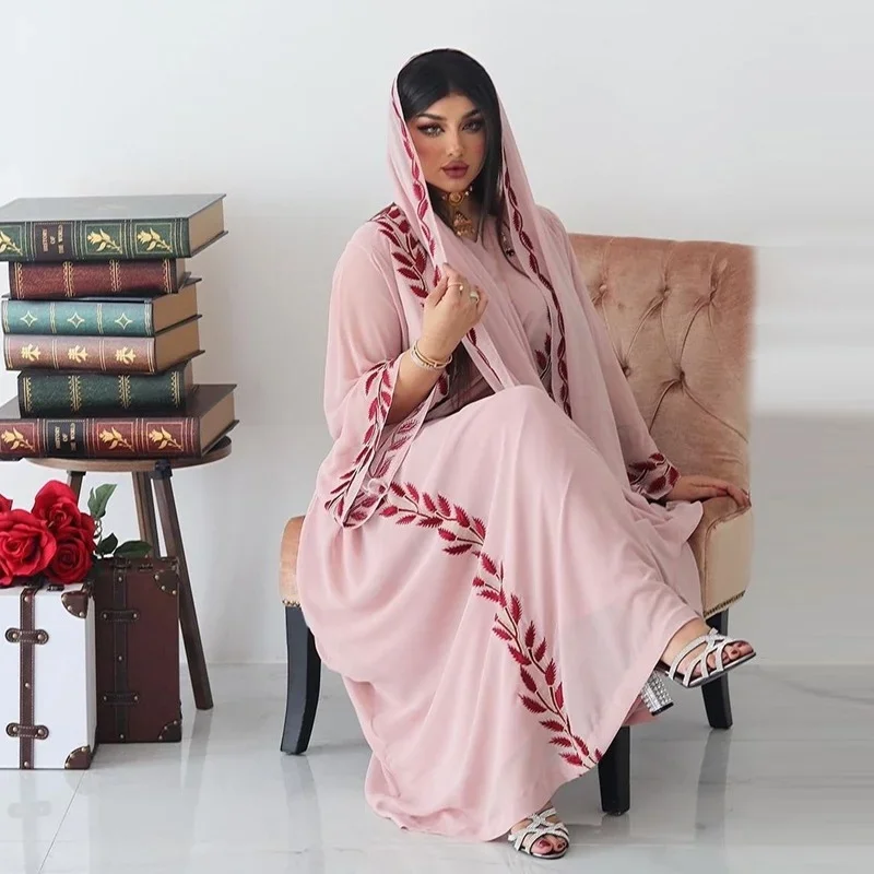 2025 New Middle East Arab Muslim Abayat Fashion Chiffon Abaya Femme Embroidered Pink Crew Neck Robe Femme Musulman with Hijab