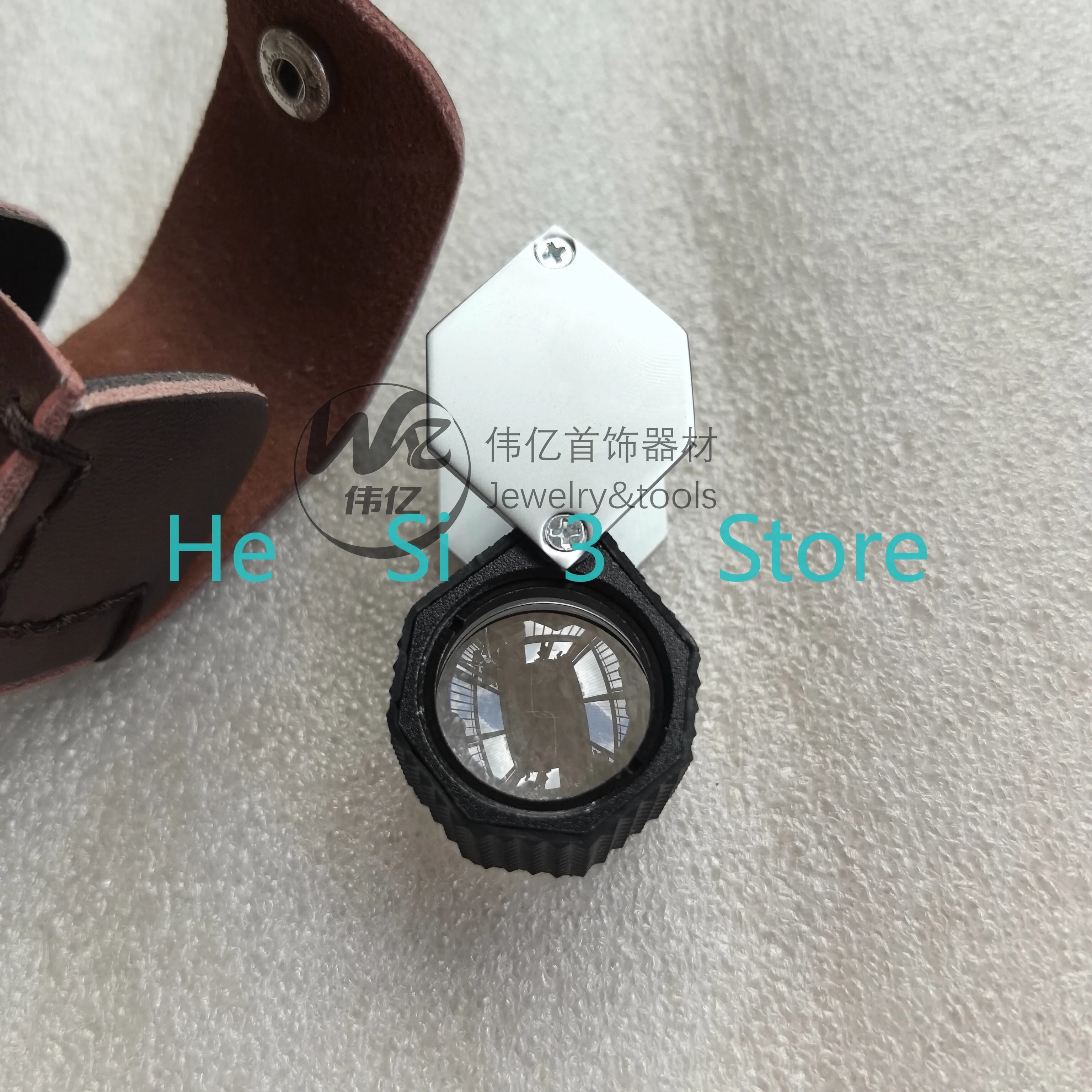 

Portable 10x magnifying glass for gemstone detail appraisal and observation