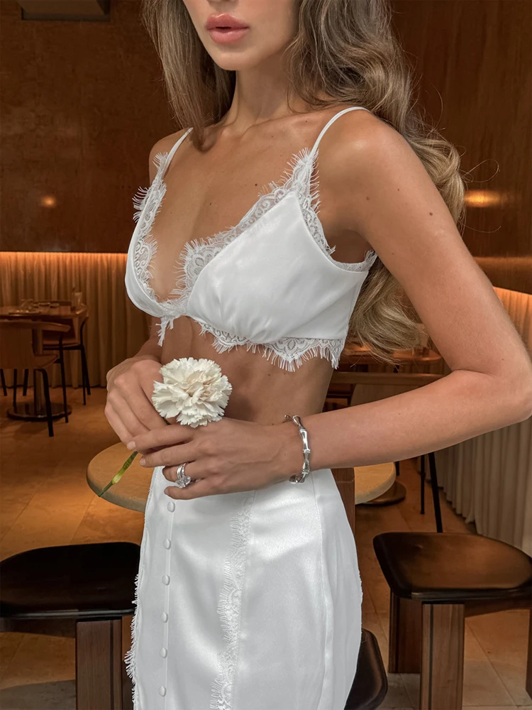 

Elegant White Lace Patchwork Satin Top Set Women Sleeveless Off-shoulder V-neck Cropped Split Maxi Skirt Sets 2026 Party Outfit