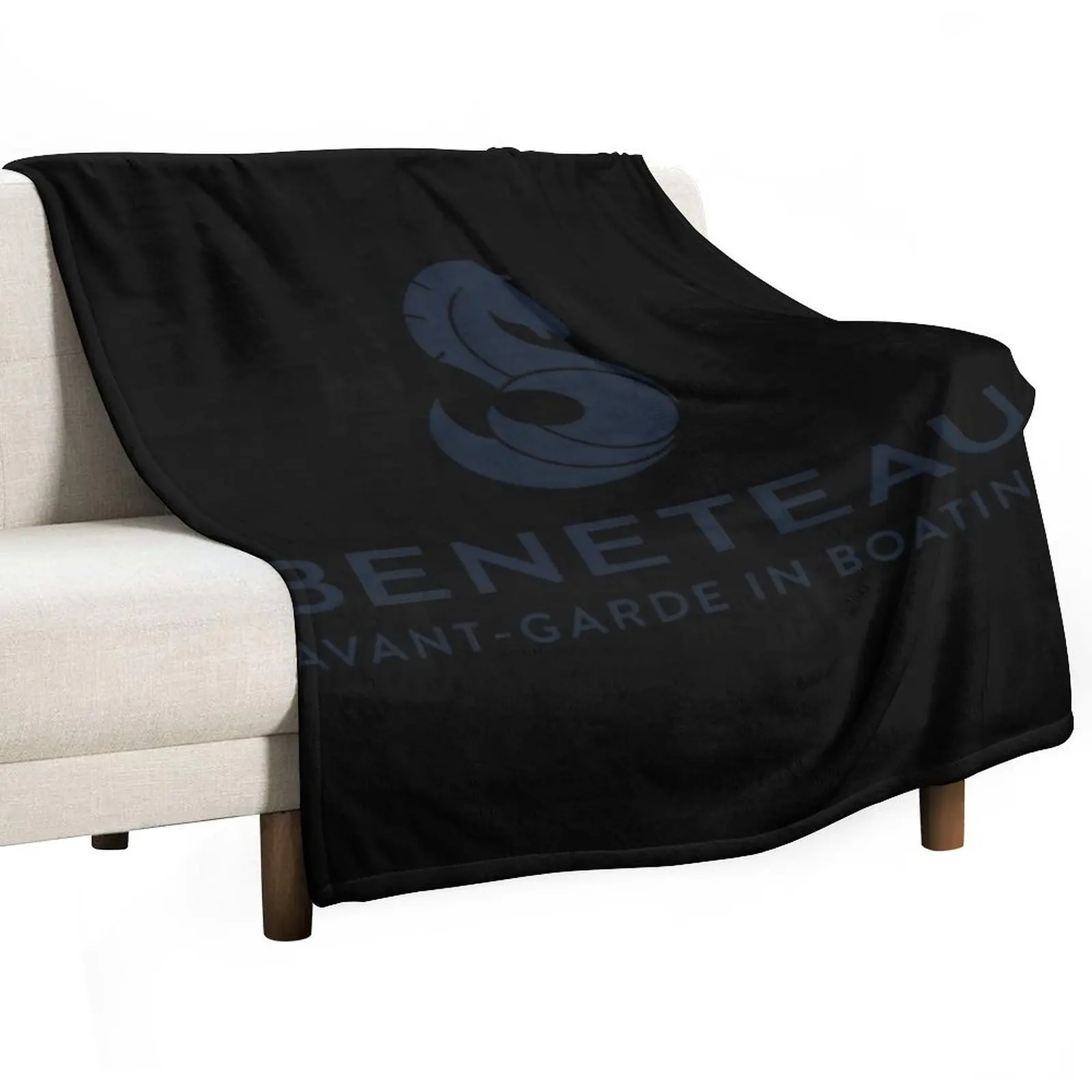 Beneteau Yachts Logo Fishing Boats Throw Blanket Kid'S Bed Fashionable Sofa Quilt Luxury Comforter Soft Blankets