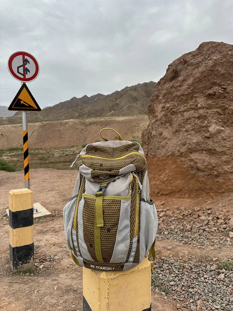 2026 Vertical Square Height Waterproof Large Capacity Commuter Outdoor Mountaineering Tourism Sports Backpack For Women Trendy