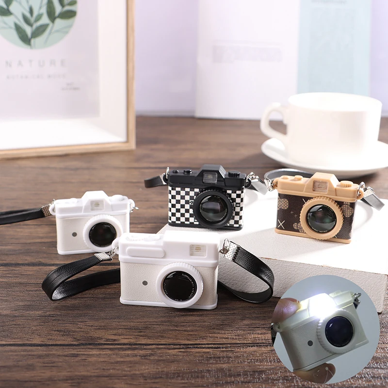 1:12 Dollhouse Miniature Retro Cartoon Digital Camera Can Bright Strap Camera Kid Pretend Play Toy Doll House Accessories