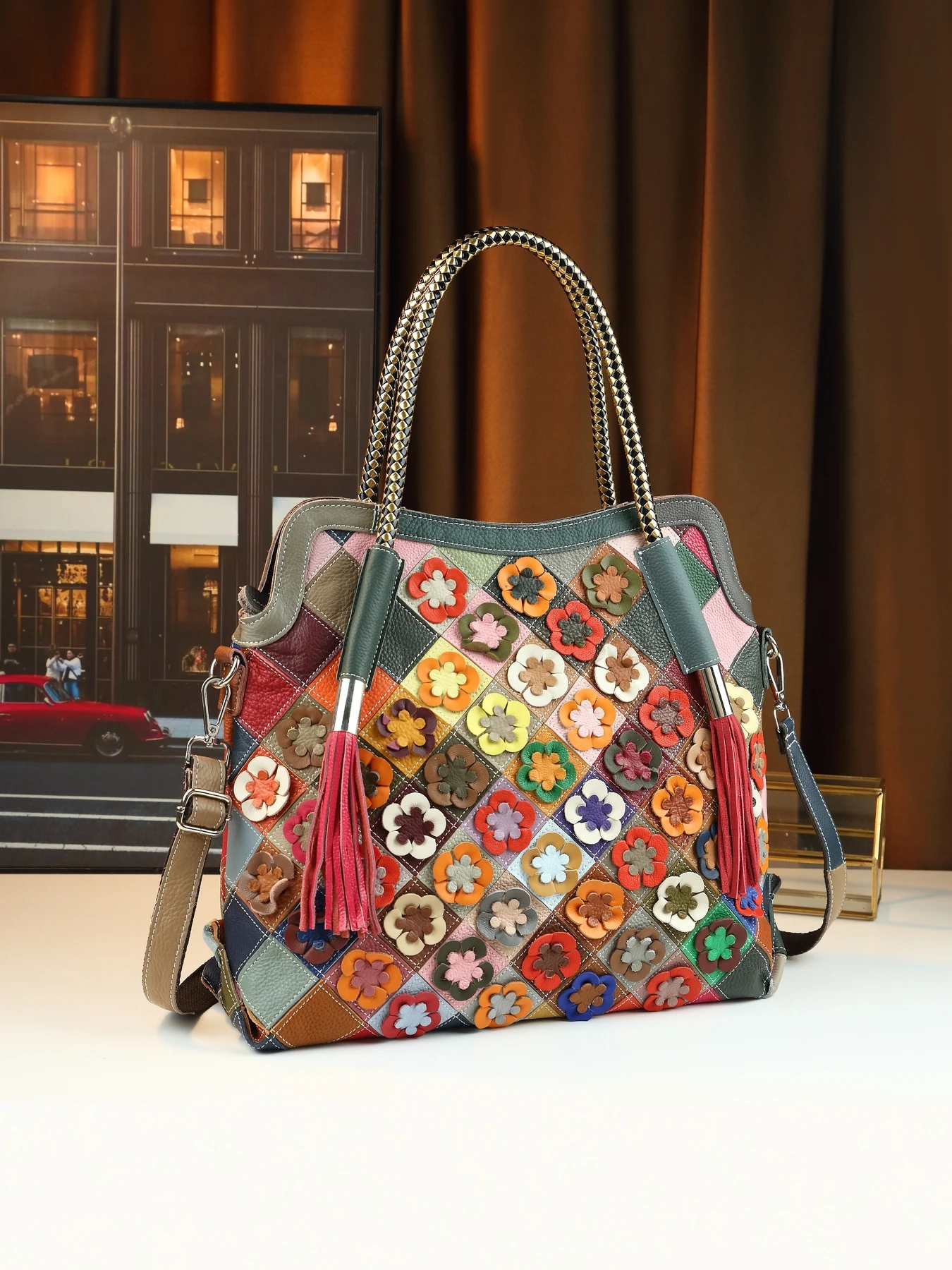 

Fashion trend color matching block decal colorful large-capacity shoulder bag random color contrast genuine leather cowhide