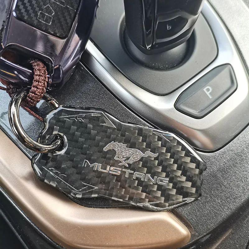 Carbon Fiber Keyring Keychain GT350 GT500 Pony Horse Super Snake Cobra Shelby Emblem Badge Car Key Accessories