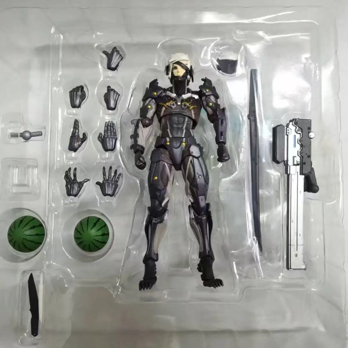 Kaiyodo The Ocedo Yamaguchi 140 Ex Metal Gear Action Figure Mgs Raiden Metal Gear Rising Rising Thunder Hand Gift Doll Toy