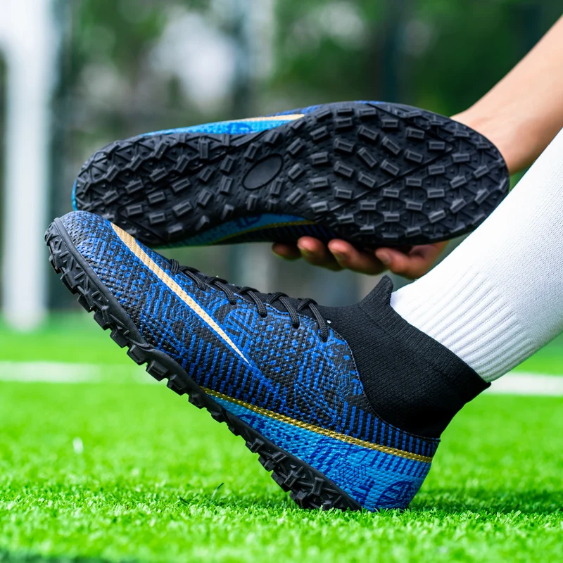 Chaussures de football hautes coordonnantes pour hommes et enfants, chaussures de football en salle, chaussures d\'entraînement de football en plein