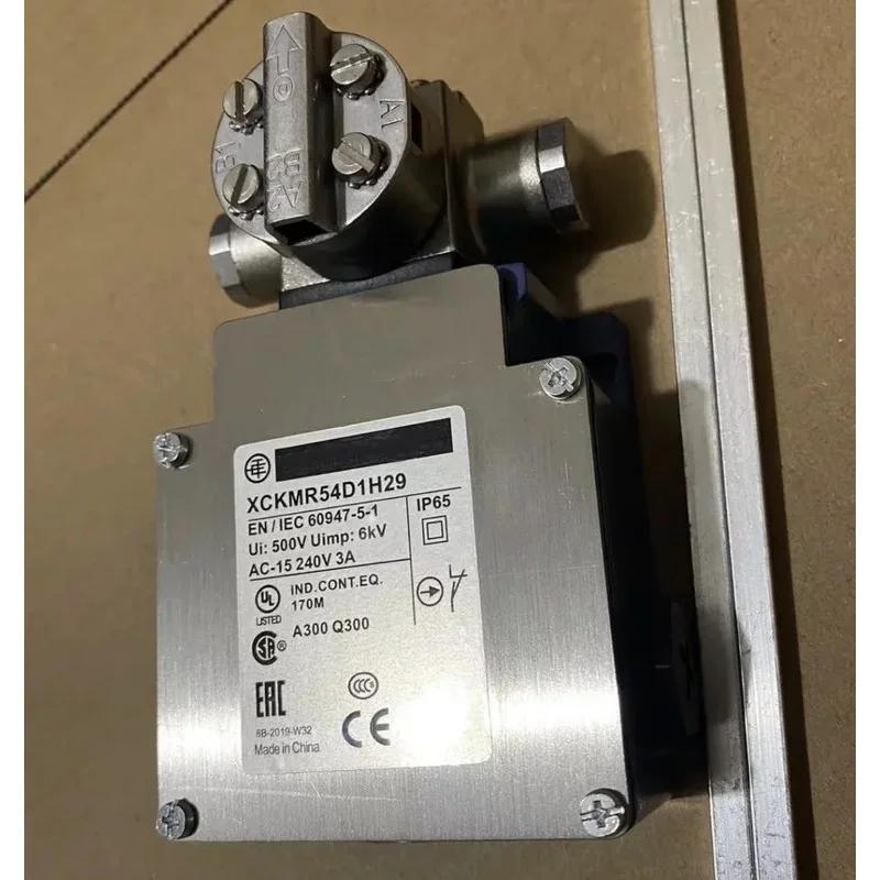Switch For XCKMR54D1H29 Cross Limit Switch