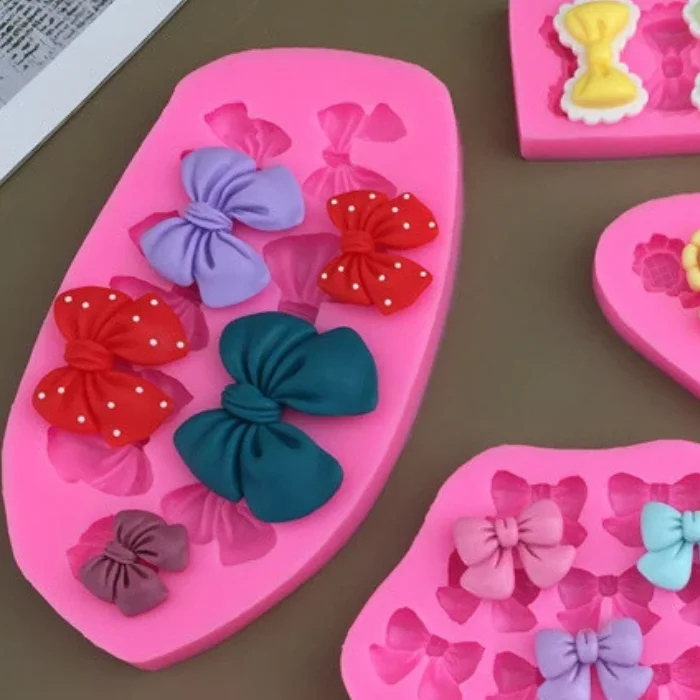Cute Cartoon Silicone Molds DIY Flowers Bow Bee Fondant Cupcake Fondant Cake Decorating Chocolate Candy Baking Mold Tools